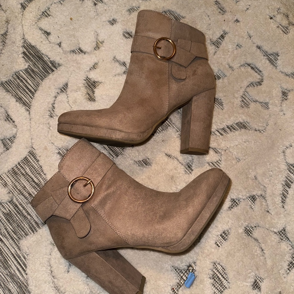 Booties - Picture 5 of 8